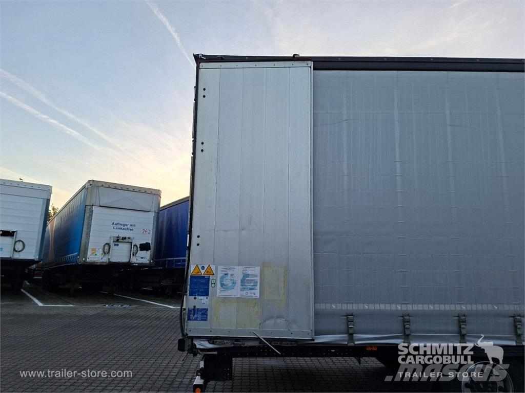 Schmitz Cargobull Curtainsider Mega Getränke Curtainsiderauflieger