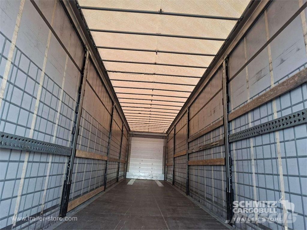 Schmitz Cargobull Curtainsider Mega Getränke Curtainsiderauflieger