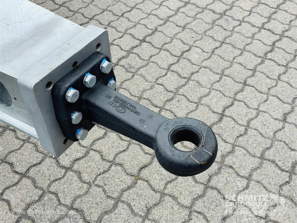Schmitz Cargobull Zentralachsanhänger Wechselfahrgestell Maxiausführ Muut perävaunut