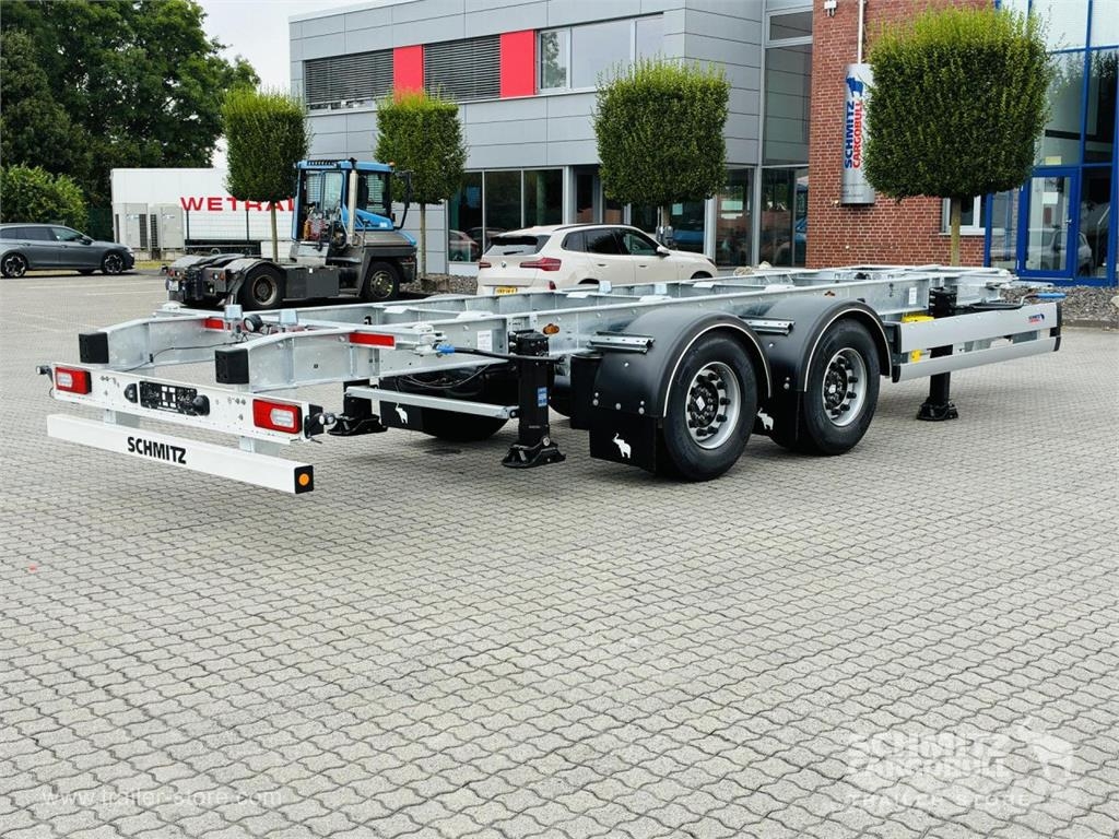 Schmitz Cargobull Zentralachsanhänger Wechselfahrgestell Maxiausführ Muut perävaunut