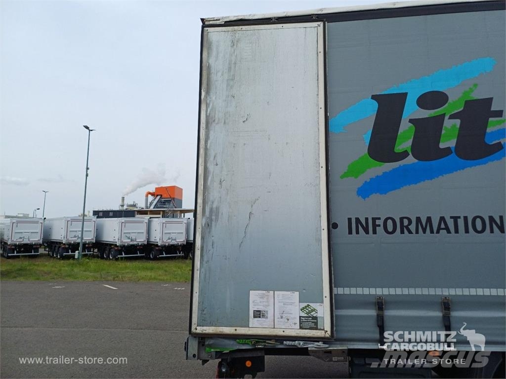 Fliegl Curtainsider Mega GetrÃ¤nke Schuifzeilen