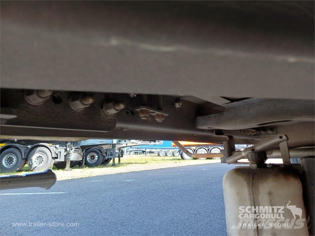 Schmitz Cargobull Curtainsider Mega Getränke Pressukapellipuoliperävaunut