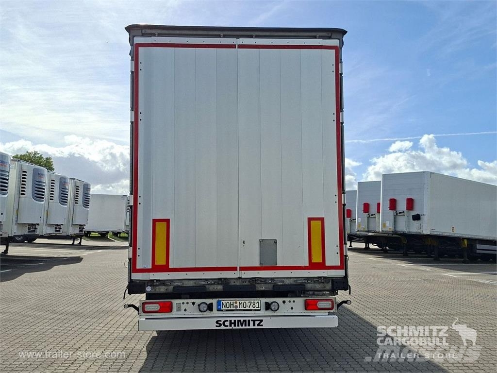 Schmitz Cargobull Curtainsider Mega GetrÃ¤nke نصف مقطورات بباب جانبي