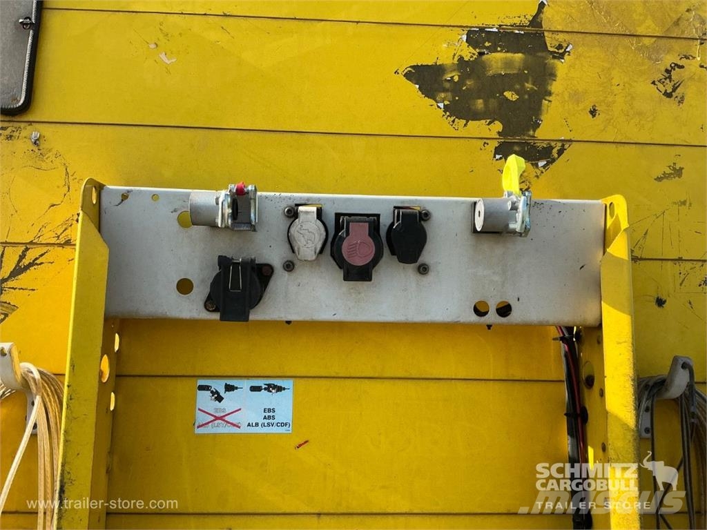 Schmitz Cargobull Curtainsider Mega نصف مقطورات بباب جانبي
