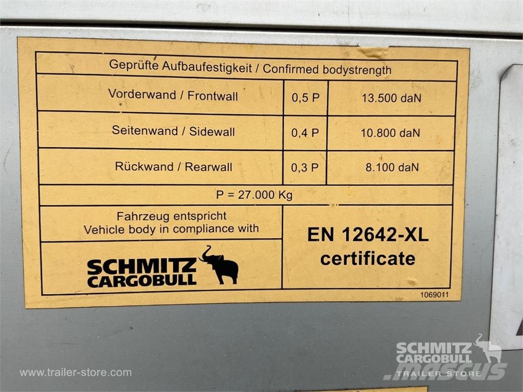 Schmitz Cargobull Curtainsider Mega نصف مقطورات بباب جانبي