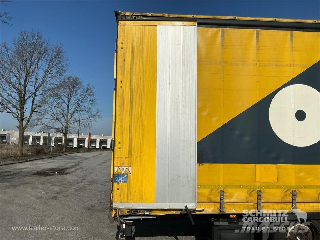 Schmitz Cargobull Curtainsider Mega نصف مقطورات بباب جانبي