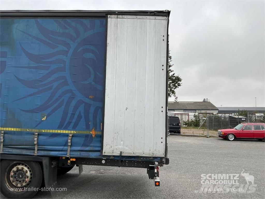 Schmitz Cargobull Curtainsider Mega نصف مقطورات بباب جانبي