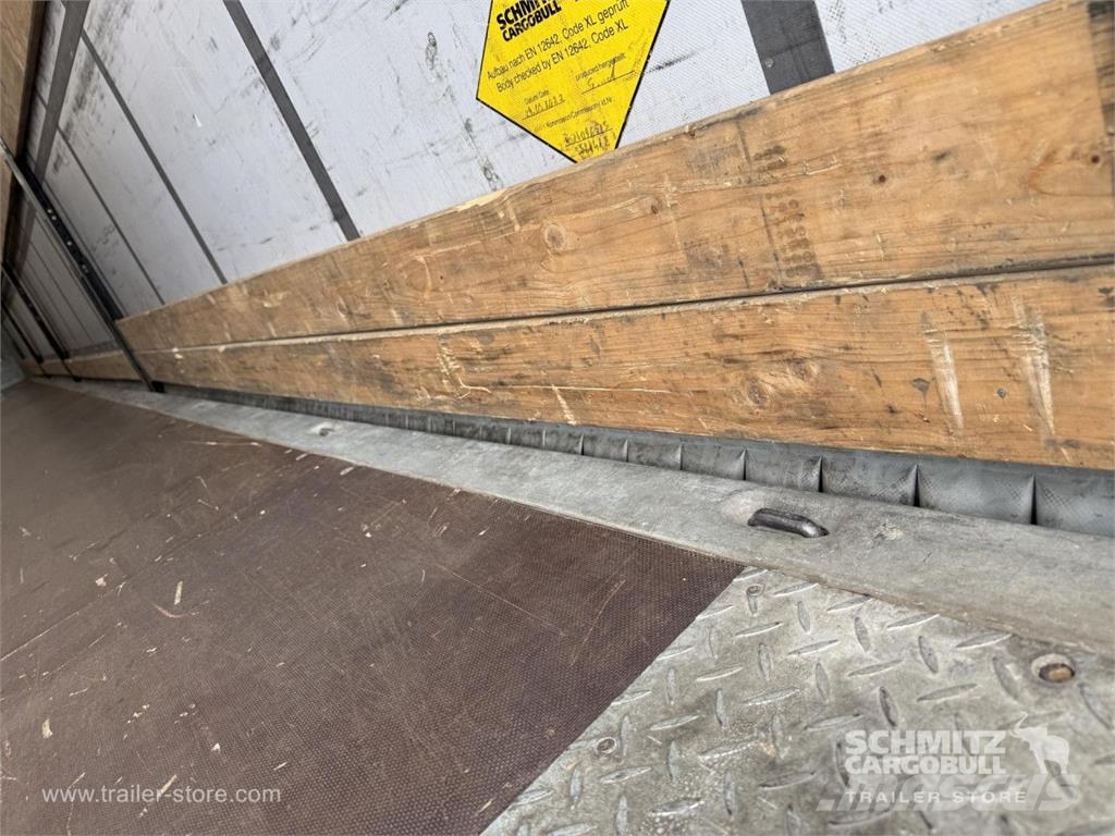 Schmitz Cargobull Curtainsider Standard Plachtové návesy