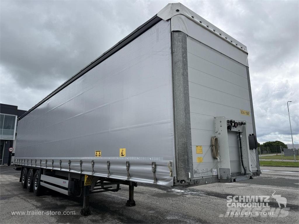 Schmitz Cargobull Curtainsider Standard Plachtové návesy