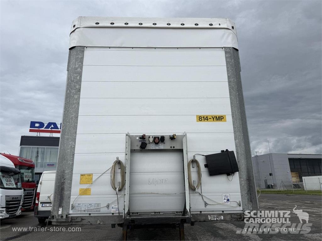 Schmitz Cargobull Curtainsider Standard Plachtové návesy