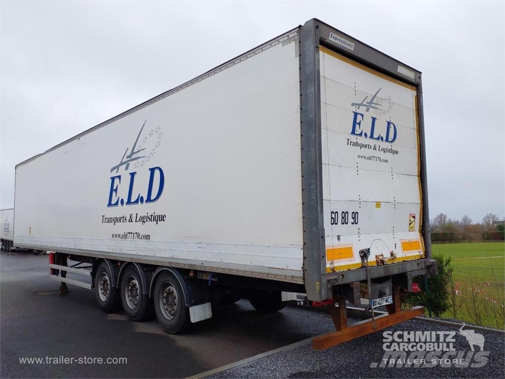 Fruehauf Semitrailer Dryfreight Standard Porte relevante Noslēgtās piekabes