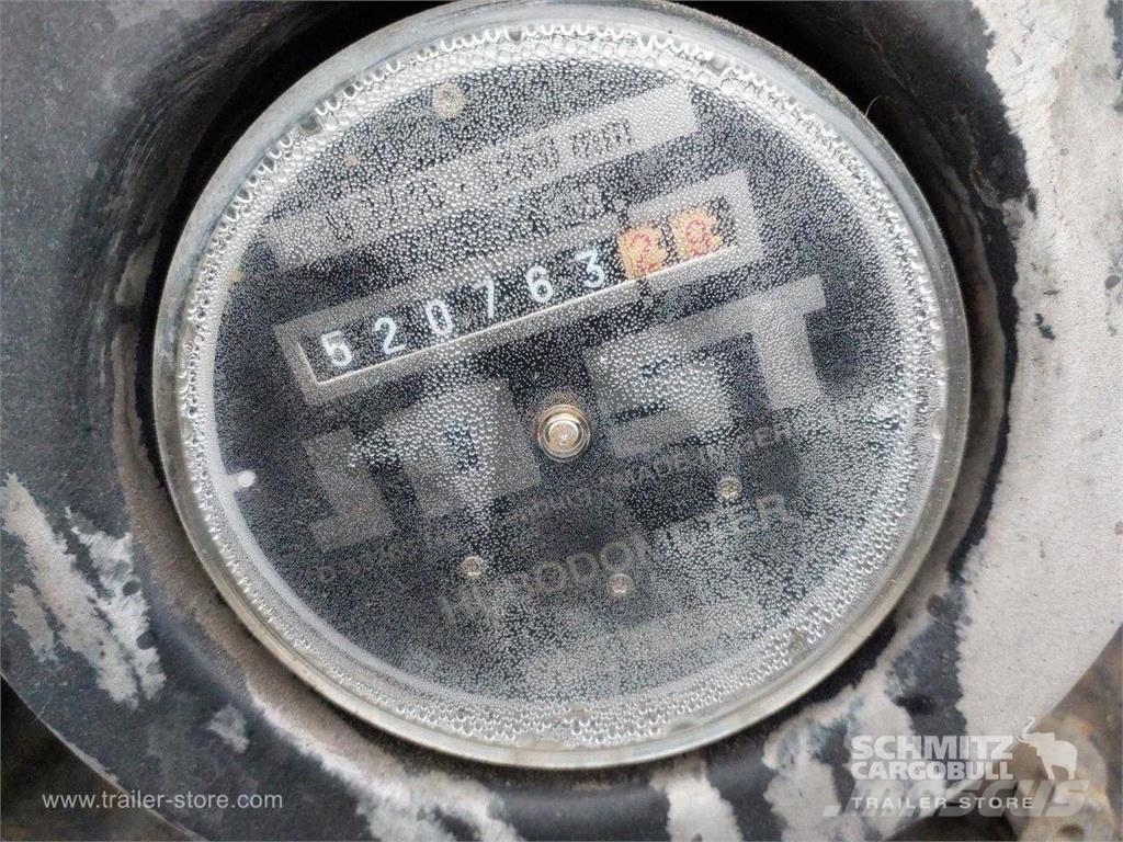 Fruehauf Semitrailer Dryfreight Standard Porte relevante Noslēgtās piekabes