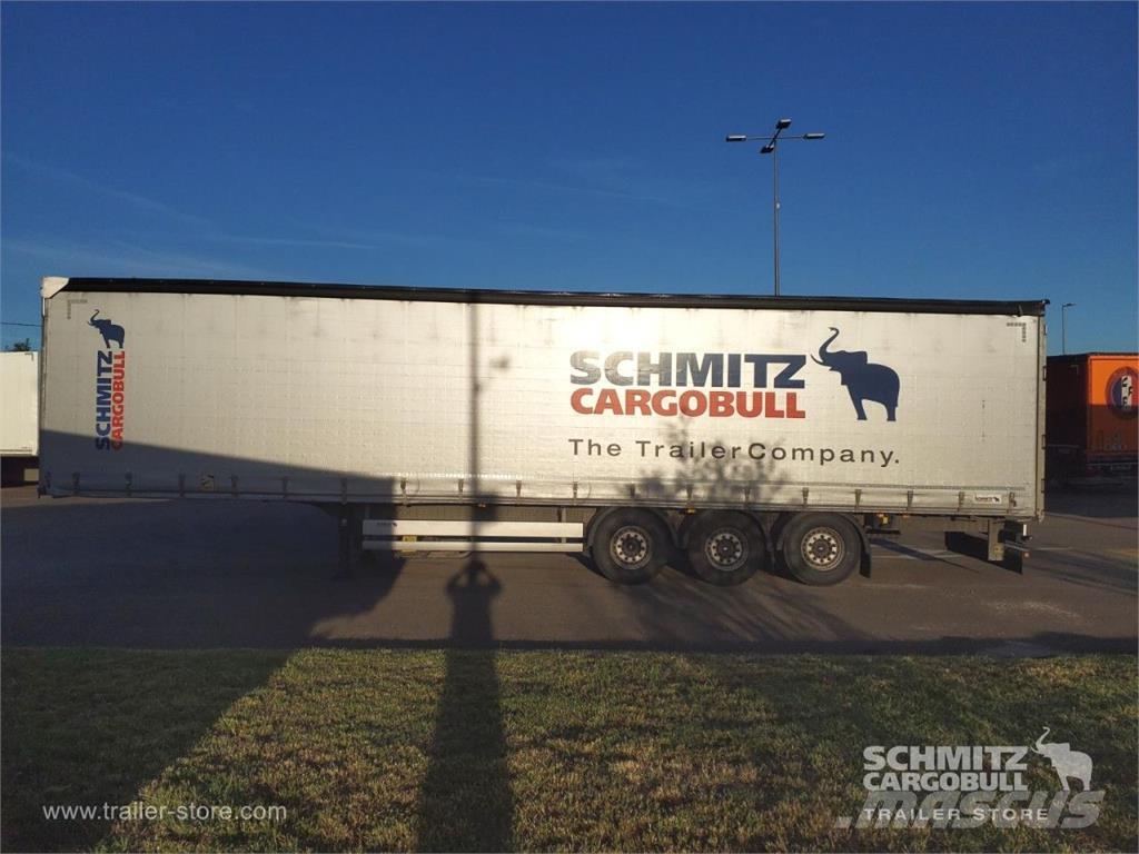 Schmitz Cargobull Semitrailer Curtainsider Standard Poluprikolice sa ciradom