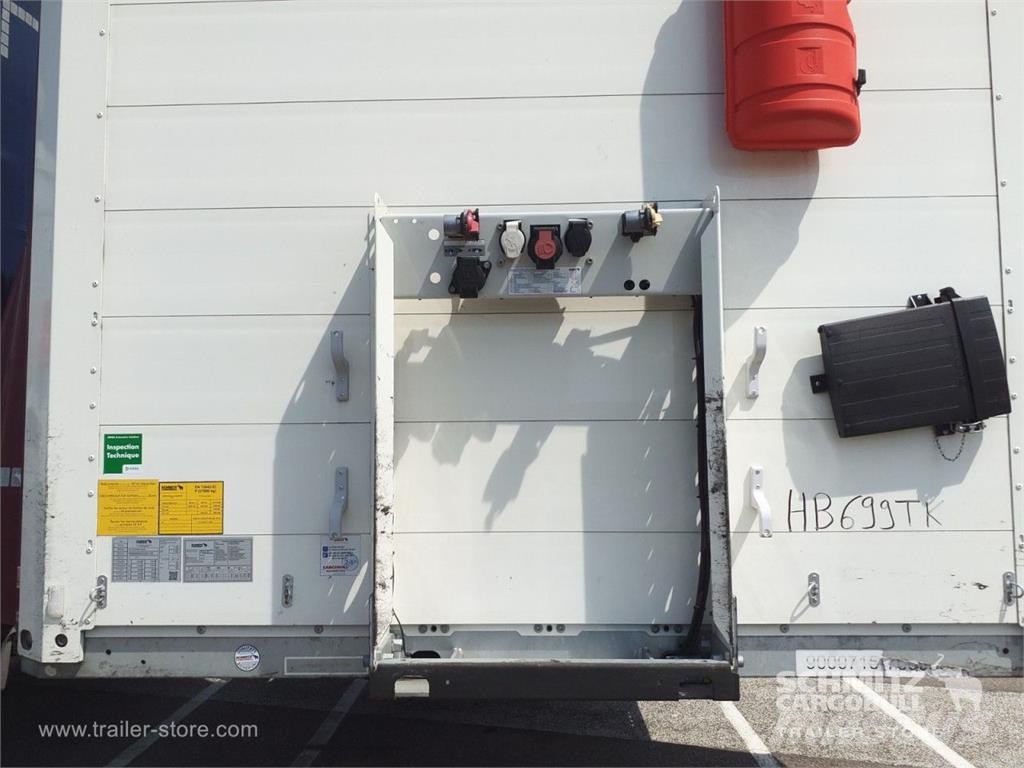 Schmitz Cargobull Semitrailer Curtainsider Standard نصف مقطورات بباب جانبي
