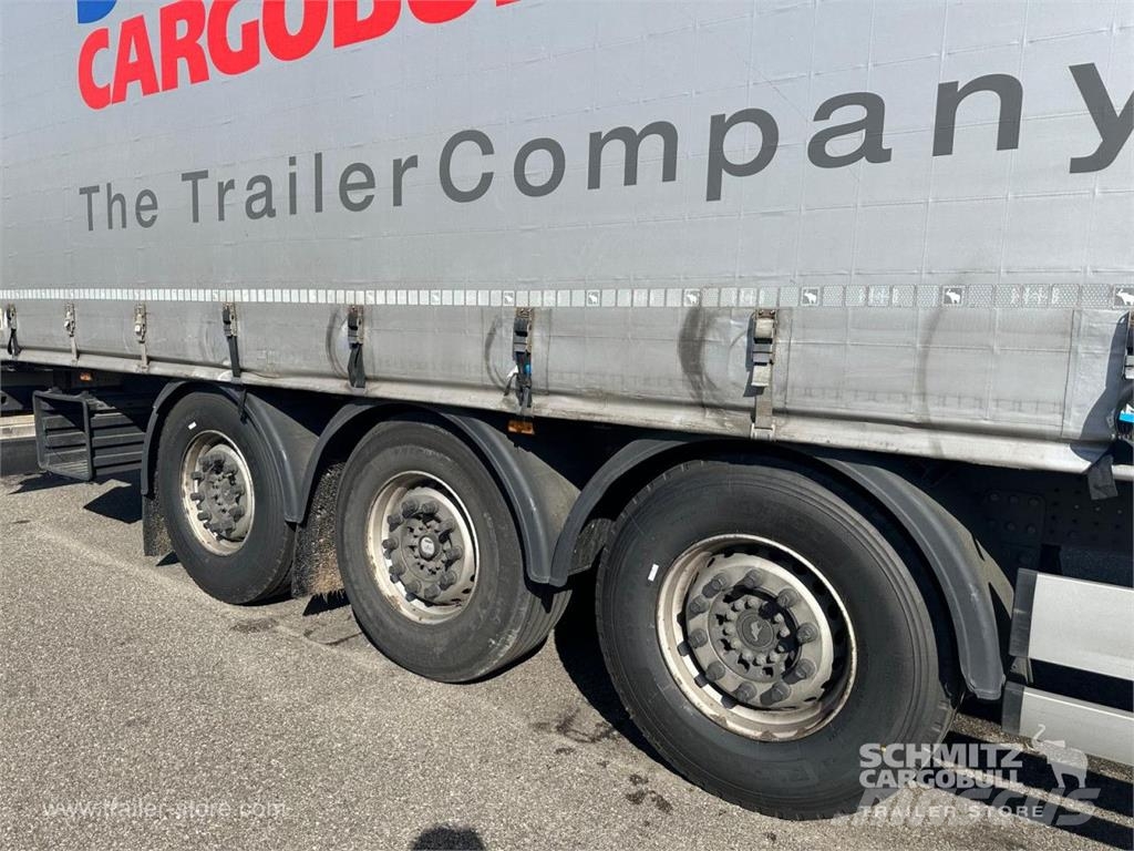 Schmitz Cargobull Semitrailer Curtainsider Standard Брезентови полуремаркета