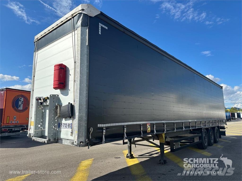 Schmitz Cargobull Semitrailer Curtainsider Standard Тентовані напівпричепи