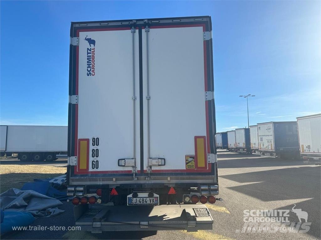 Schmitz Cargobull Semitrailer Reefer Standard Hayon نصف مقطورات بدرجة حرارة قابلة للضبط