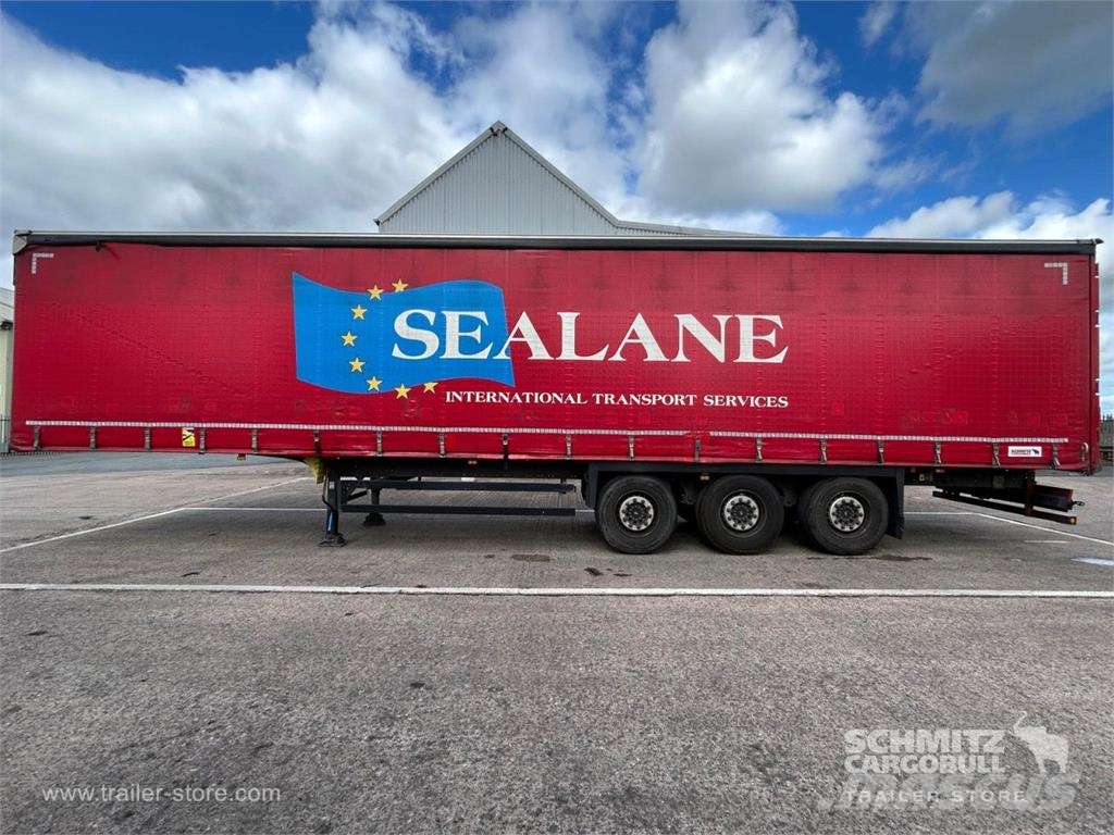 Schmitz Cargobull Curtainsider Standard Curtainsider semi-trailers