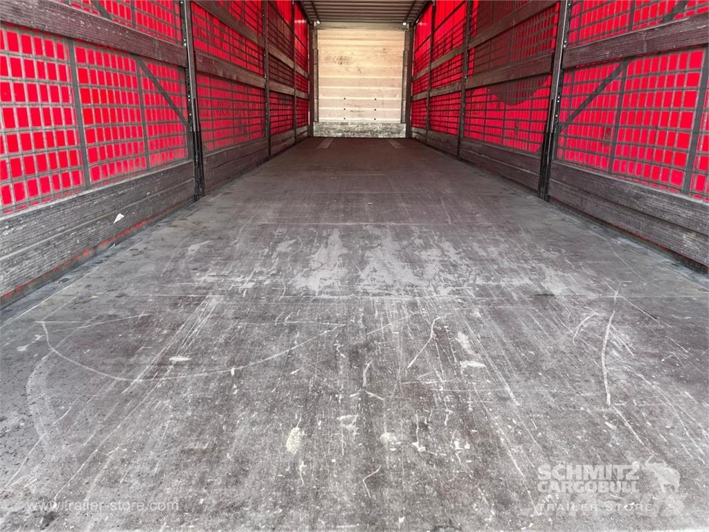 Schmitz Cargobull Curtainsider Standard Curtainsider semi-trailers