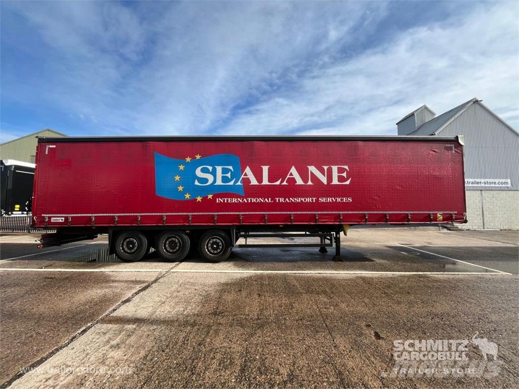 Schmitz Cargobull Curtainsider Standard Curtainsider semi-trailers