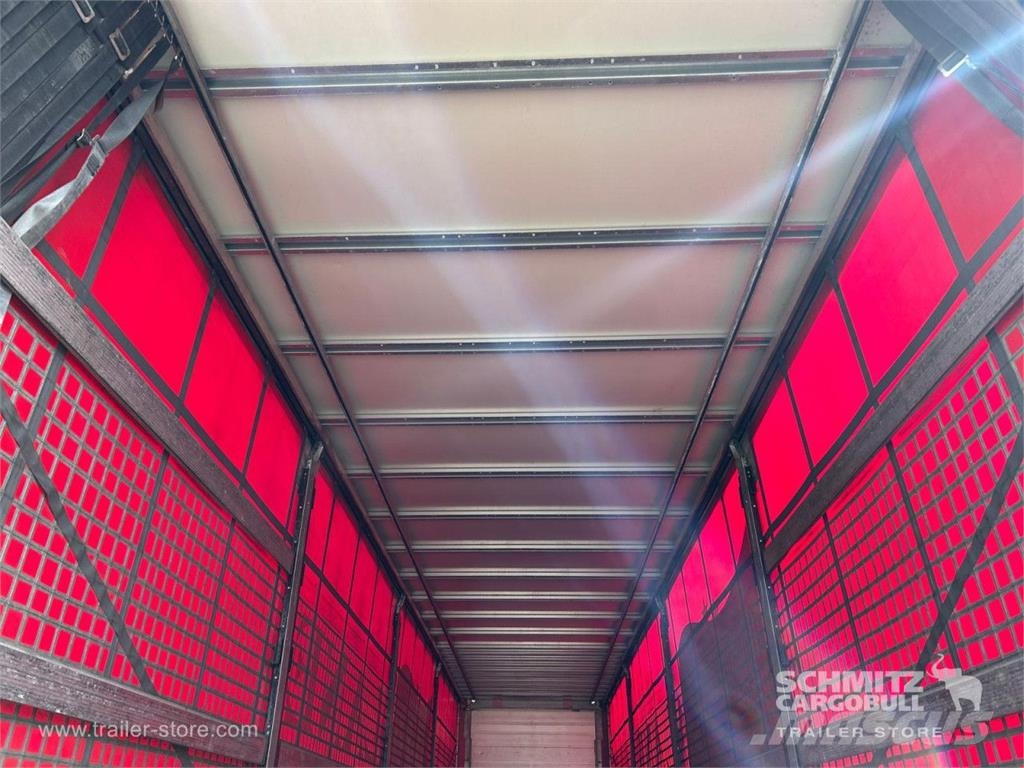 Schmitz Cargobull Curtainsider Standard Curtainsider semi-trailers