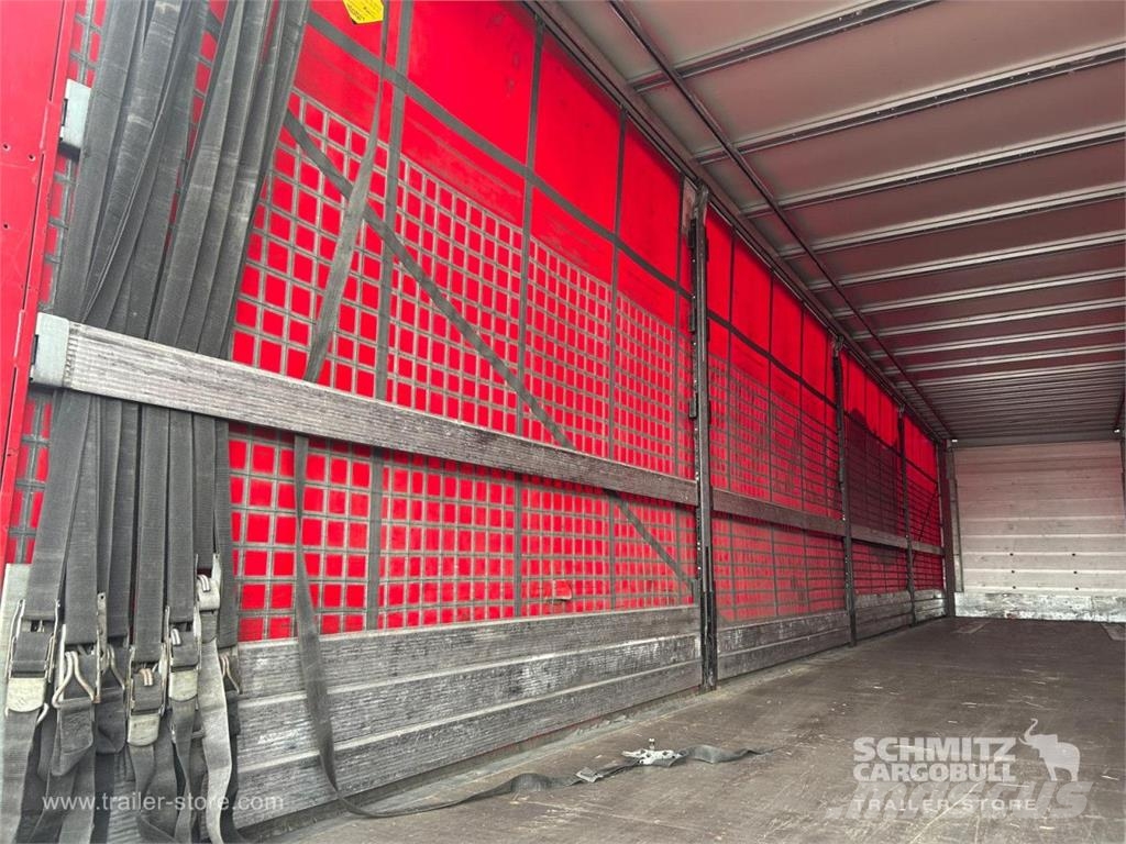 Schmitz Cargobull Curtainsider Standard Curtainsider semi-trailers