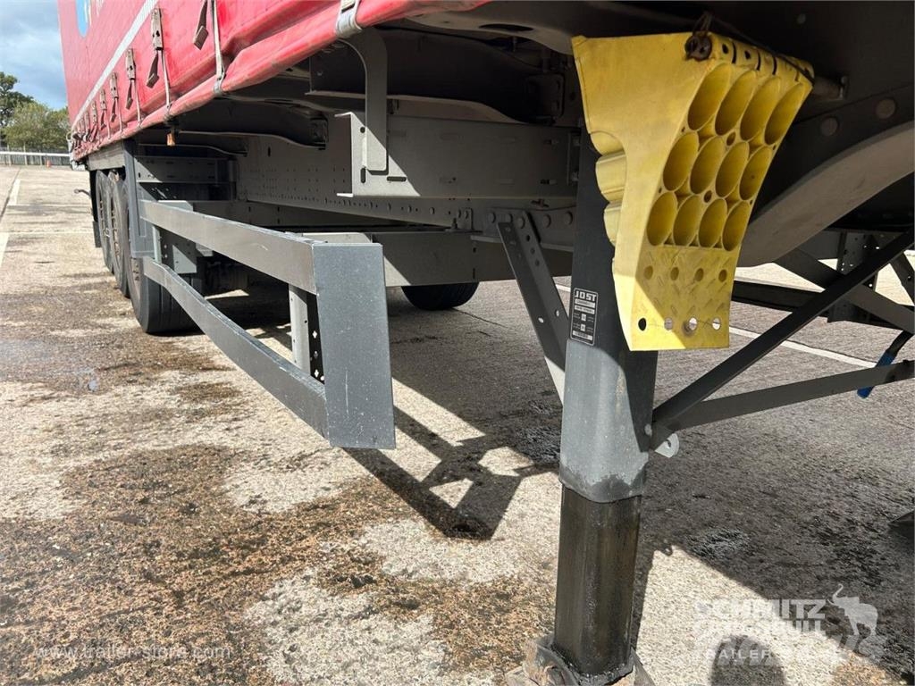 Schmitz Cargobull Curtainsider Standard Curtainsider semi-trailers