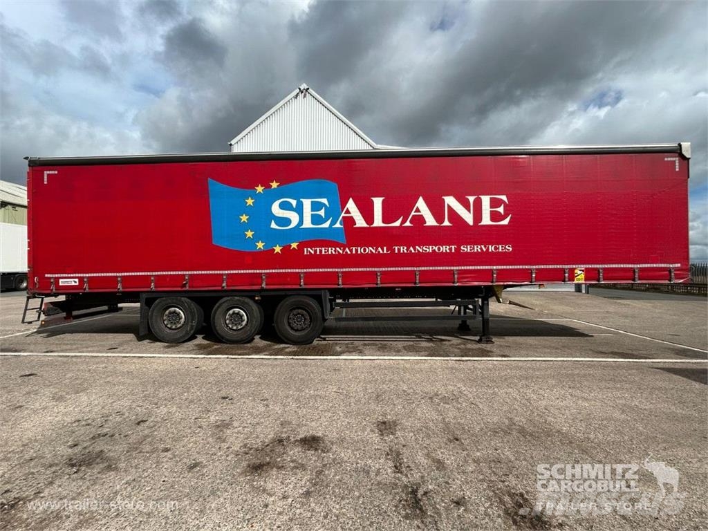 Schmitz Cargobull Curtainsider Standard Curtainsider semi-trailers