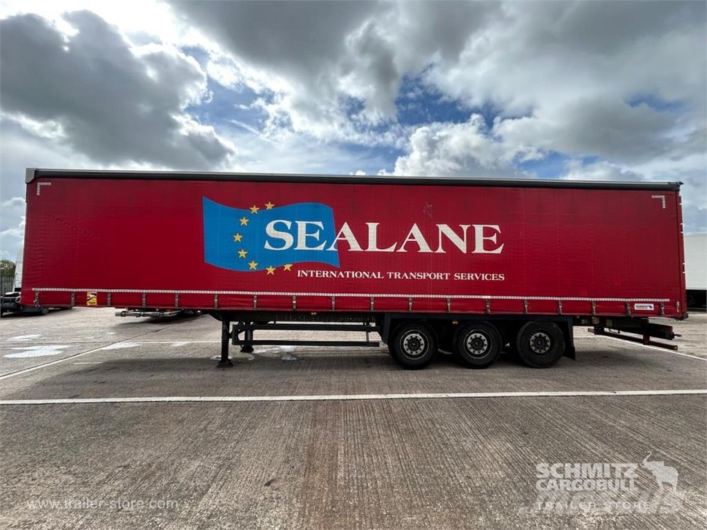 Schmitz Cargobull Curtainsider Standard Curtainsider semi-trailers