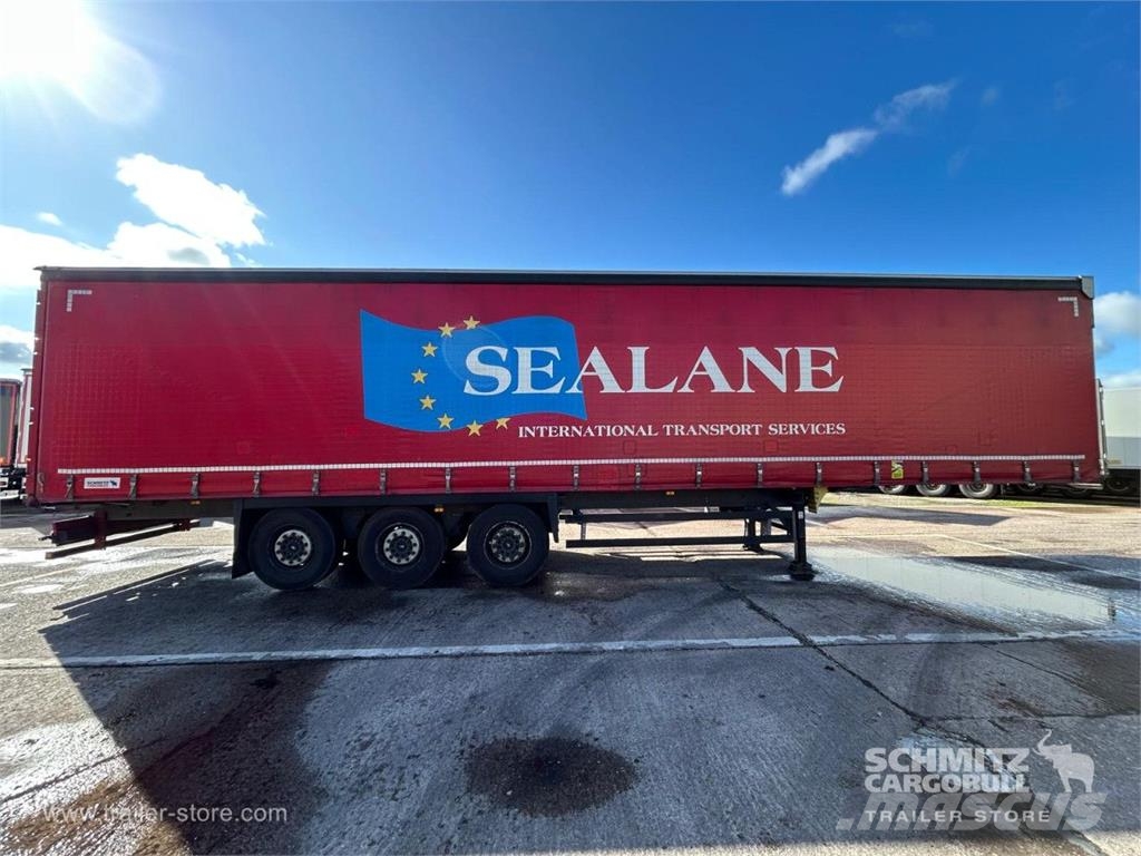 Schmitz Cargobull Curtainsider Standard Curtainsider semi-trailers