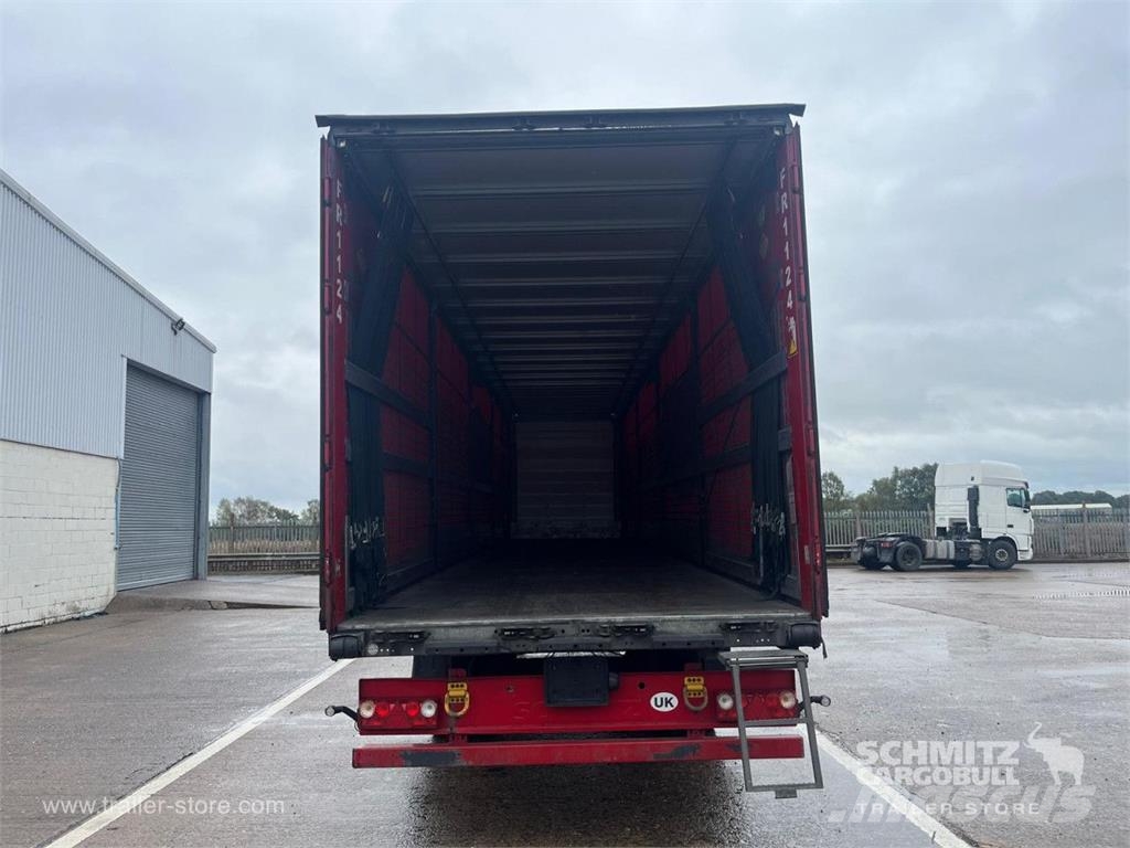 Schmitz Cargobull Curtainsider Standard Curtainsider semi-trailers