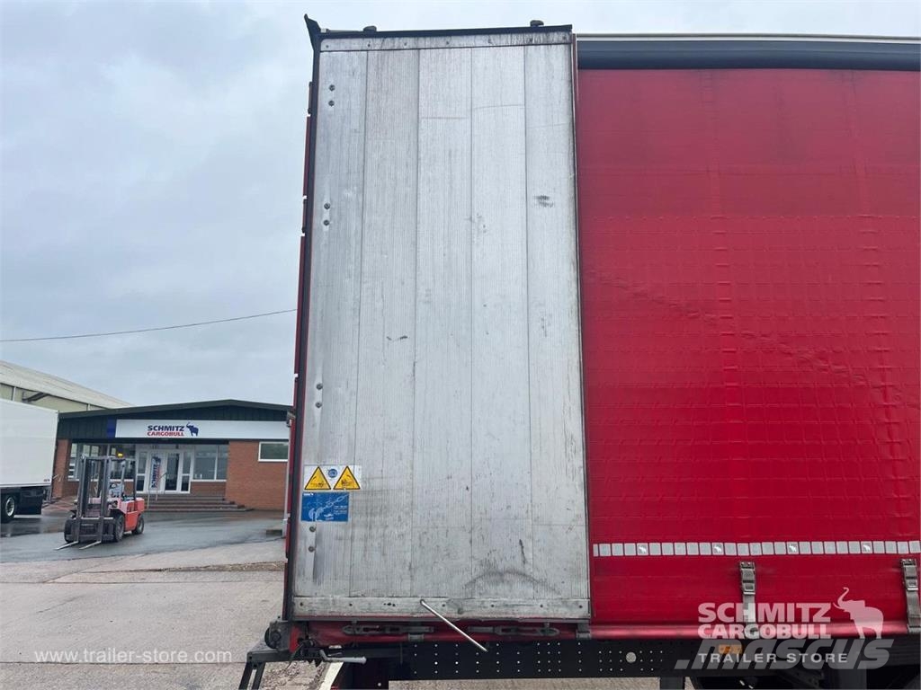 Schmitz Cargobull Curtainsider Standard Curtainsider semi-trailers