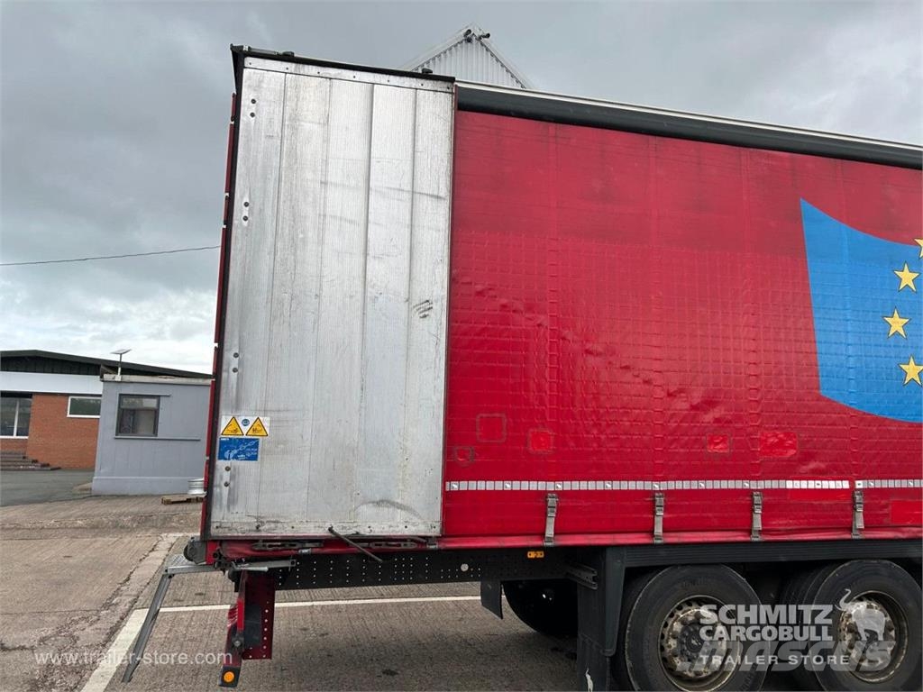 Schmitz Cargobull Curtainsider Standard Curtainsider semi-trailers
