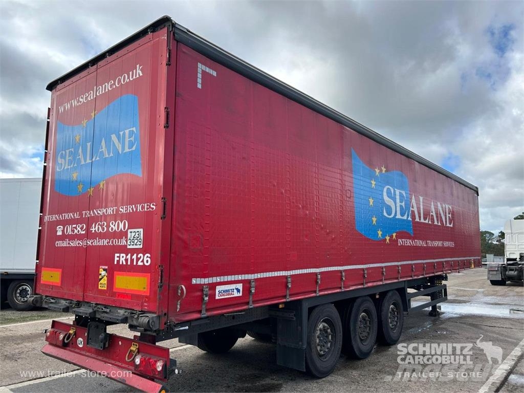 Schmitz Cargobull Curtainsider Standard نصف مقطورات بباب جانبي