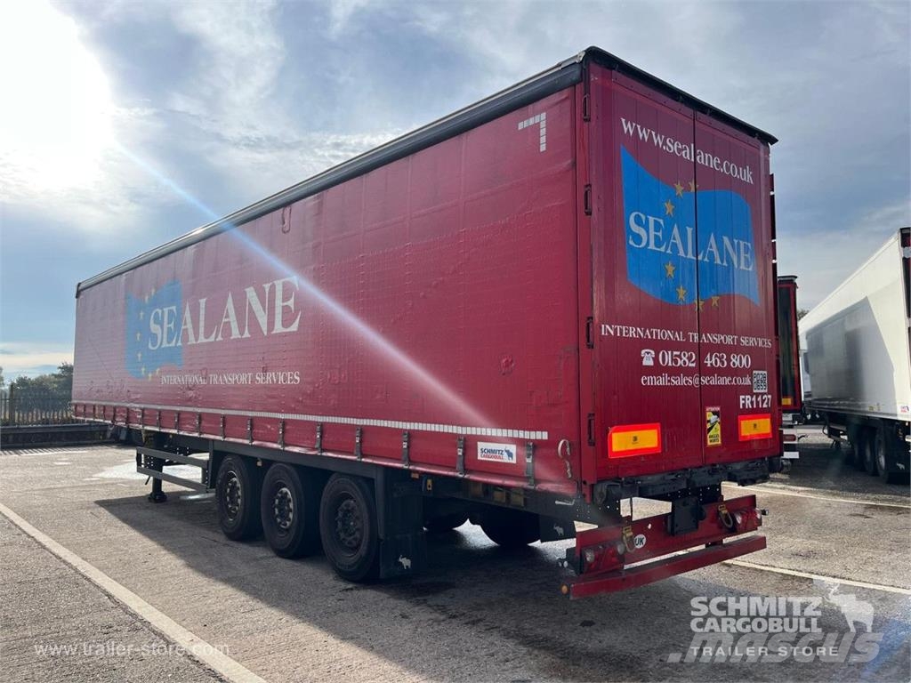 Schmitz Cargobull Curtainsider Standard Curtainsider semi-trailers