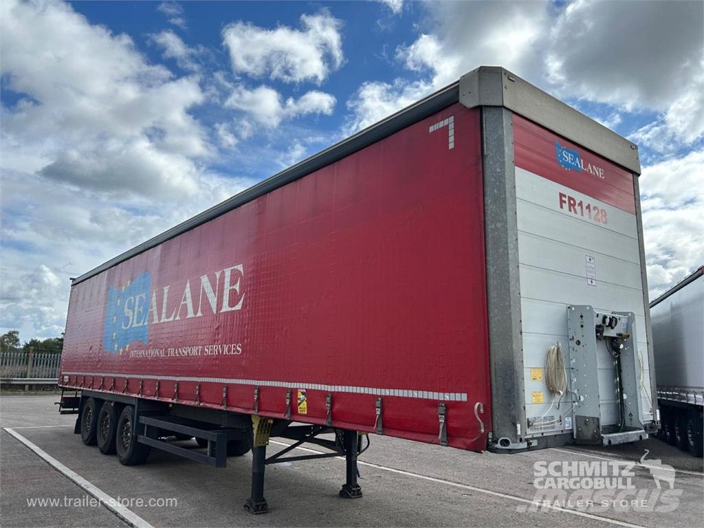 Schmitz Cargobull Curtainsider Standard Curtainsider semi-trailers