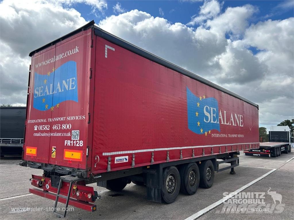 Schmitz Cargobull Curtainsider Standard Curtainsider semi-trailers