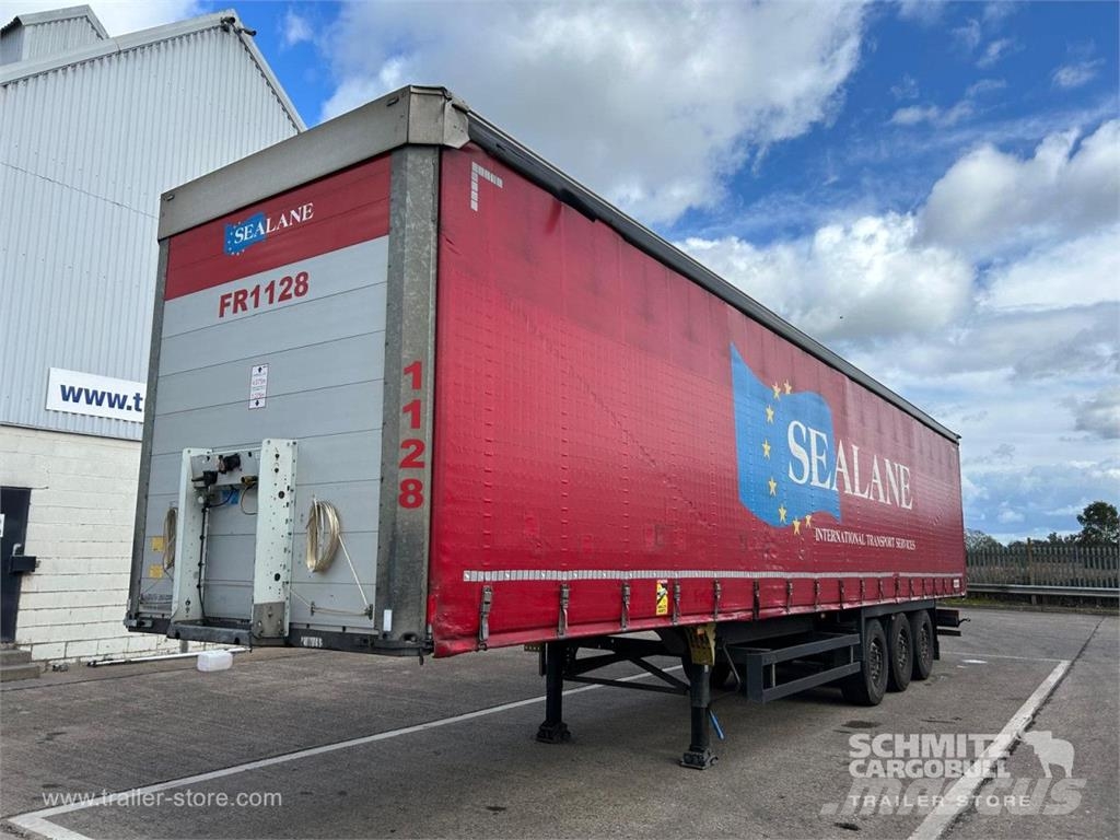 Schmitz Cargobull Curtainsider Standard Curtainsider semi-trailers