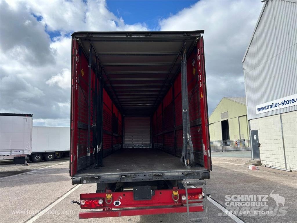 Schmitz Cargobull Curtainsider Standard Curtainsider semi-trailers