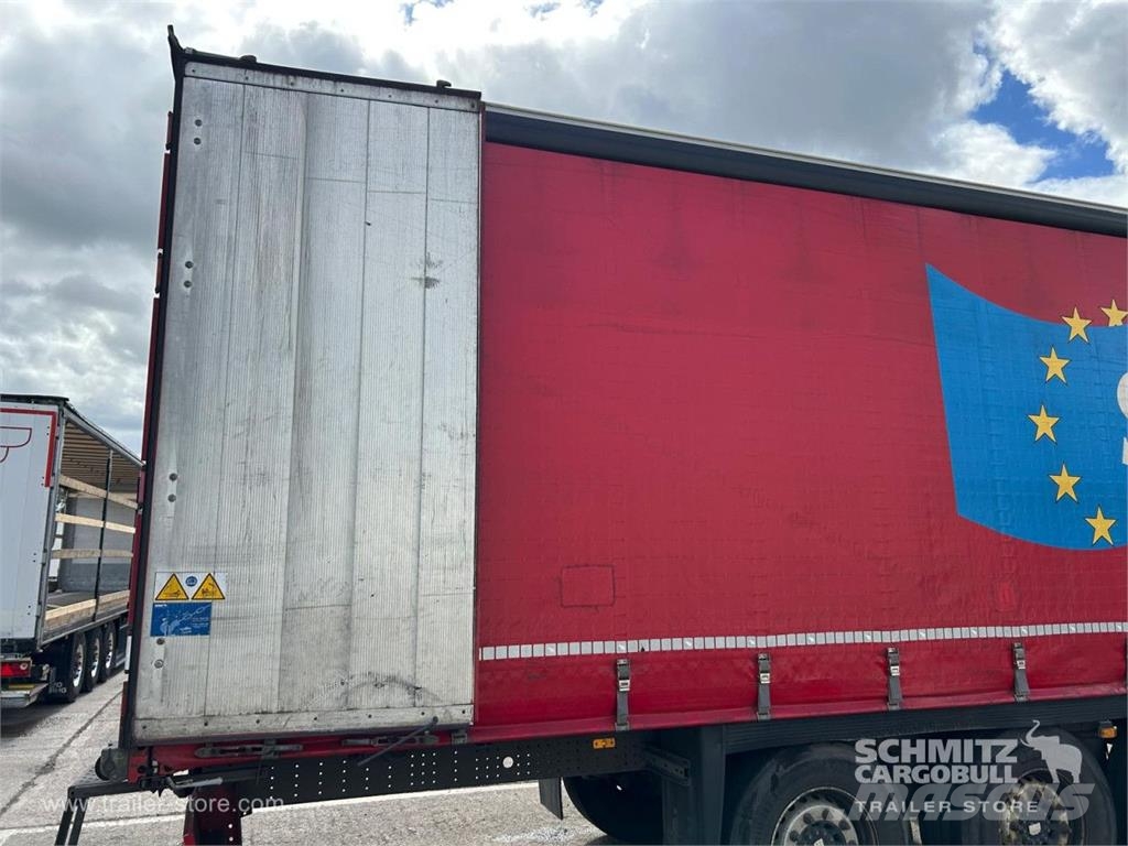 Schmitz Cargobull Curtainsider Standard Curtainsider semi-trailers