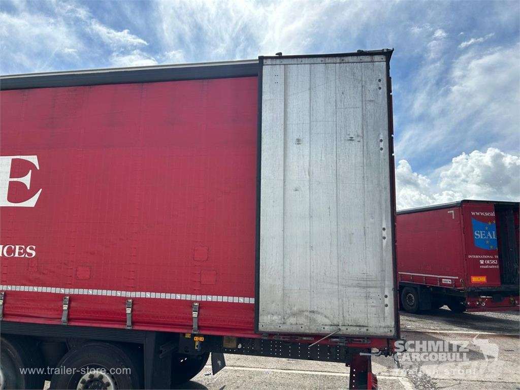 Schmitz Cargobull Curtainsider Standard Curtainsider semi-trailers