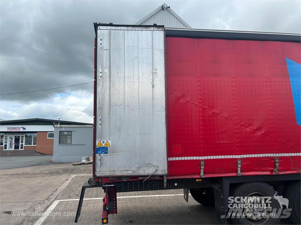 Schmitz Cargobull Curtainsider Standard Curtainsider semi-trailers