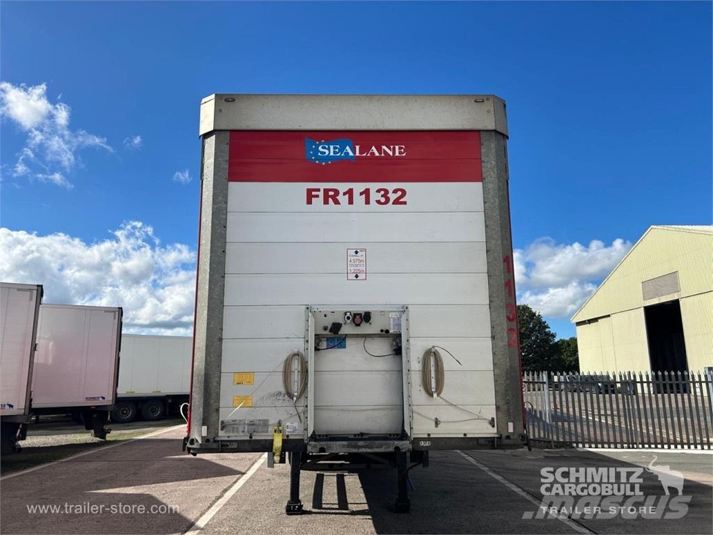 Schmitz Cargobull Curtainsider Standard Curtainsider semi-trailers