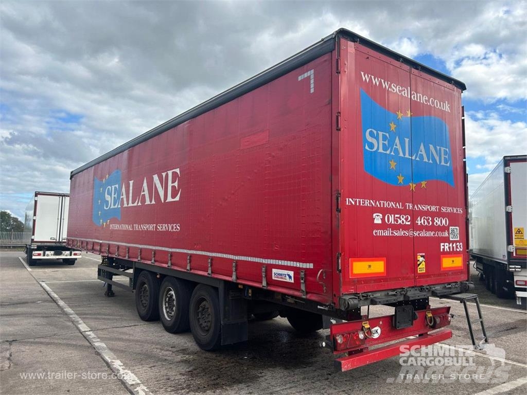 Schmitz Cargobull Curtainsider Standard Curtainsider semi-trailers