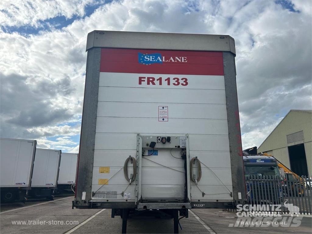 Schmitz Cargobull Curtainsider Standard Curtainsider semi-trailers