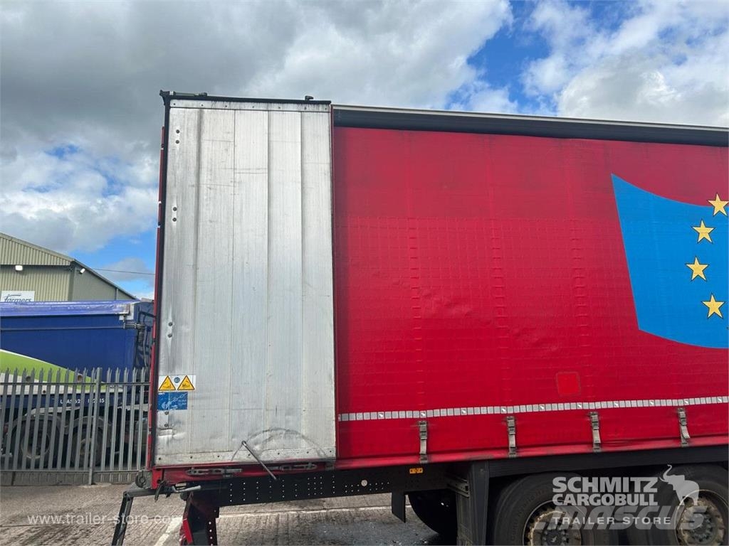 Schmitz Cargobull Curtainsider Standard Curtainsider semi-trailers