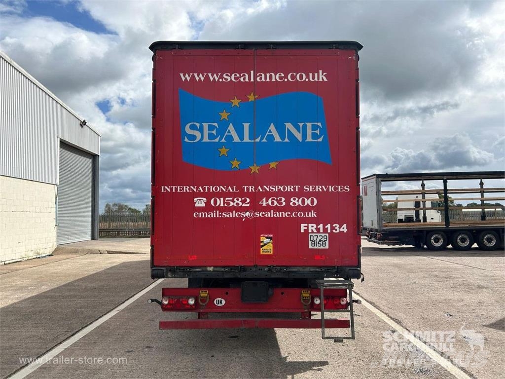 Schmitz Cargobull Curtainsider Standard Curtainsider semi-trailers