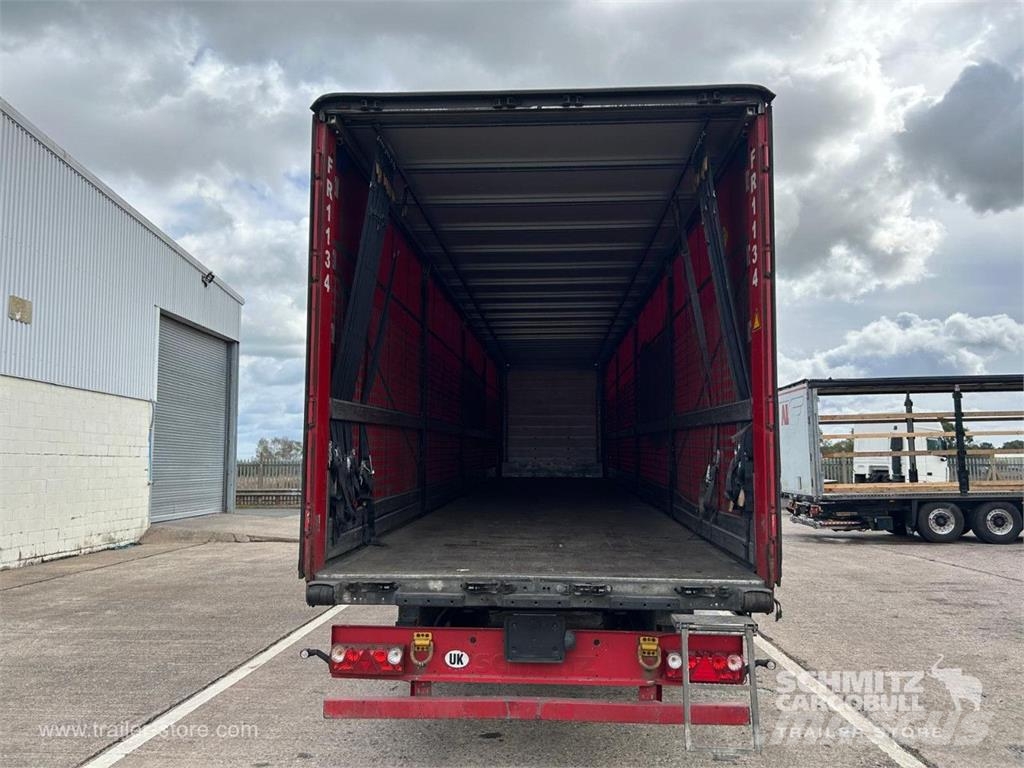 Schmitz Cargobull Curtainsider Standard Curtainsider semi-trailers