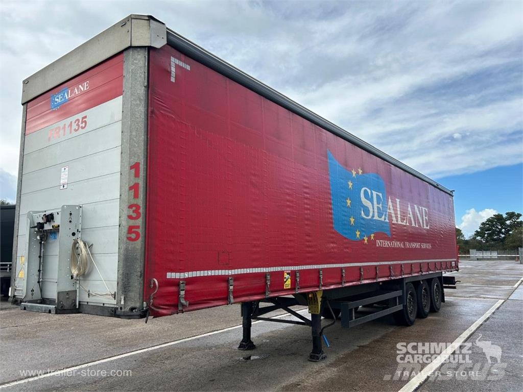 Schmitz Cargobull Curtainsider Standard Curtainsider semi-trailers