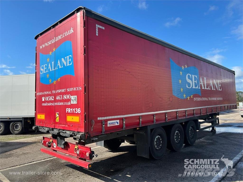 Schmitz Cargobull Curtainsider Standard Curtainsider semi-trailers